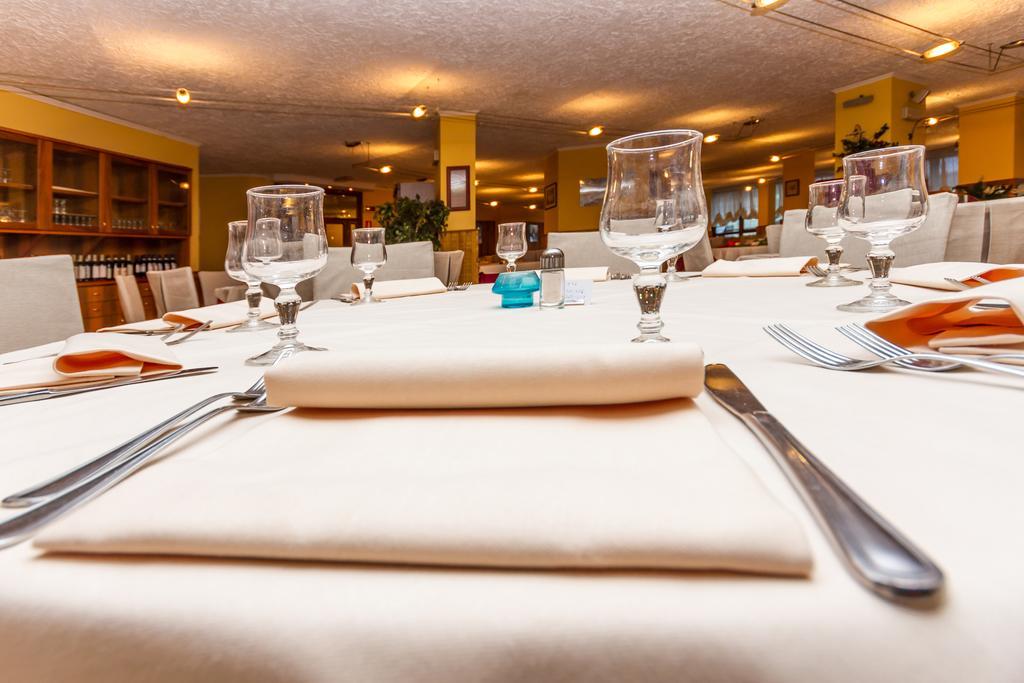Hotel Relais Des Alpes Саузе-д'Ульс Экстерьер фото