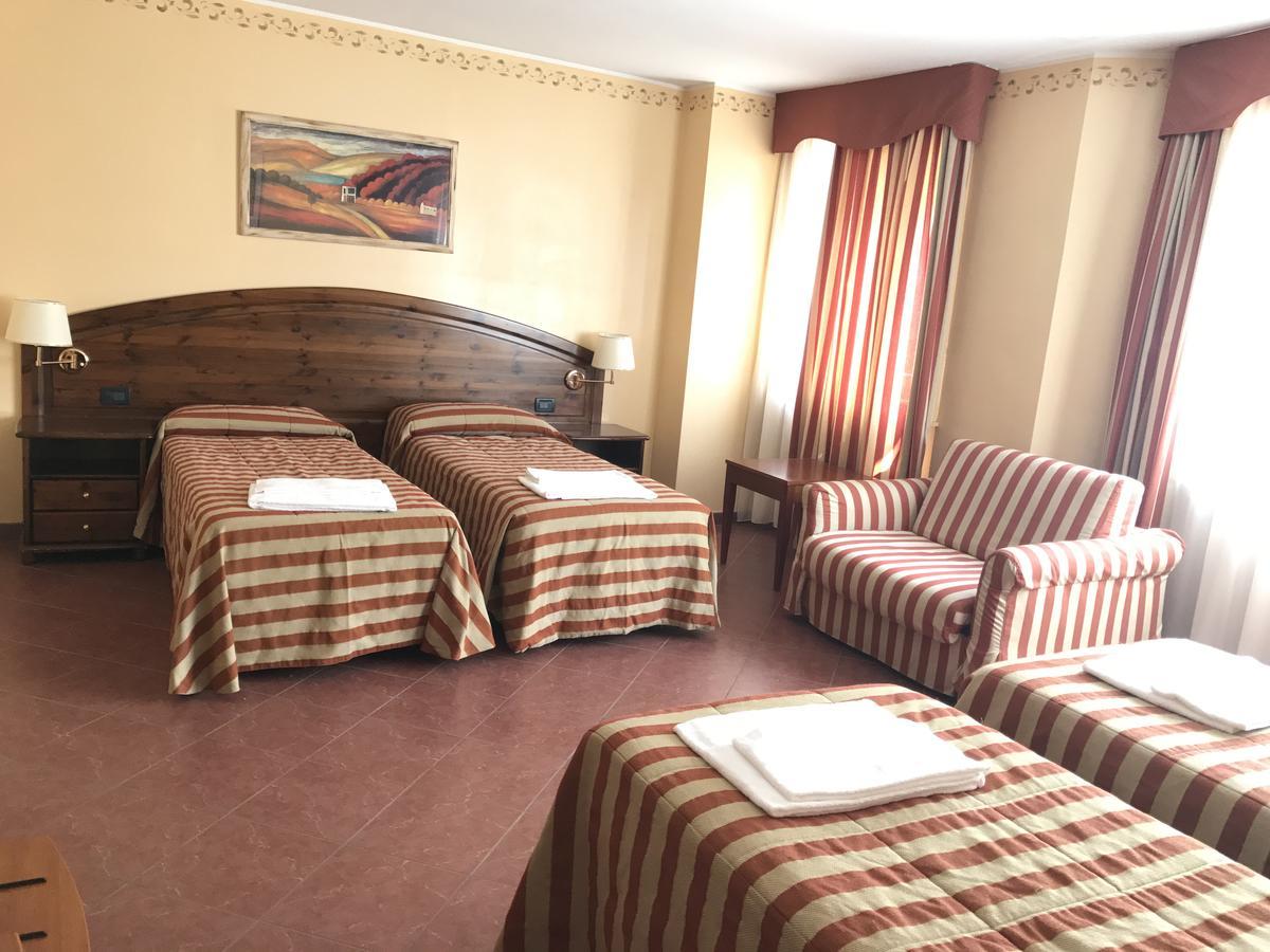Hotel Relais Des Alpes Саузе-д'Ульс Экстерьер фото